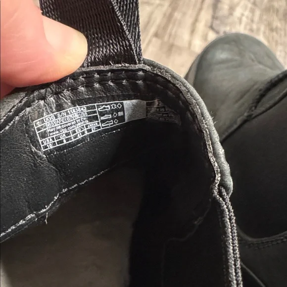 UGG Women's Brisbane Black Platform Chelsea Boots Cabincore Winter Whimsigoth 10 - Picture 9 of 10